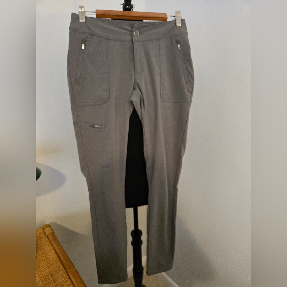 Women's Colombia Pant. Size 2